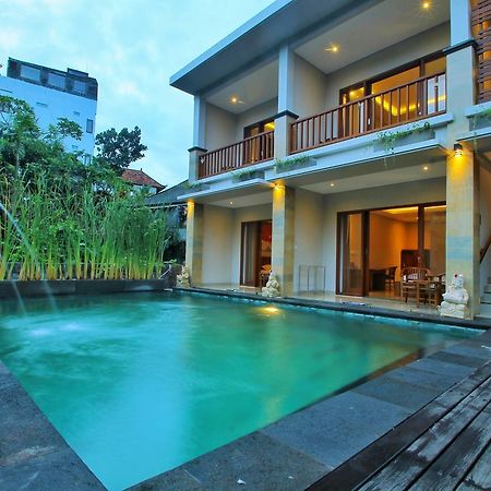 Dewi Putri House Hotel Ubud Exterior foto