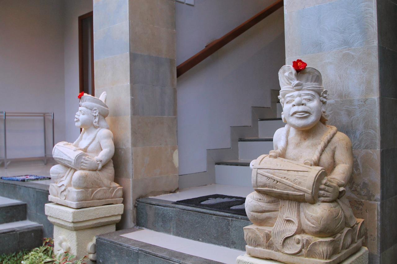 Dewi Putri House Hotel Ubud Exterior foto