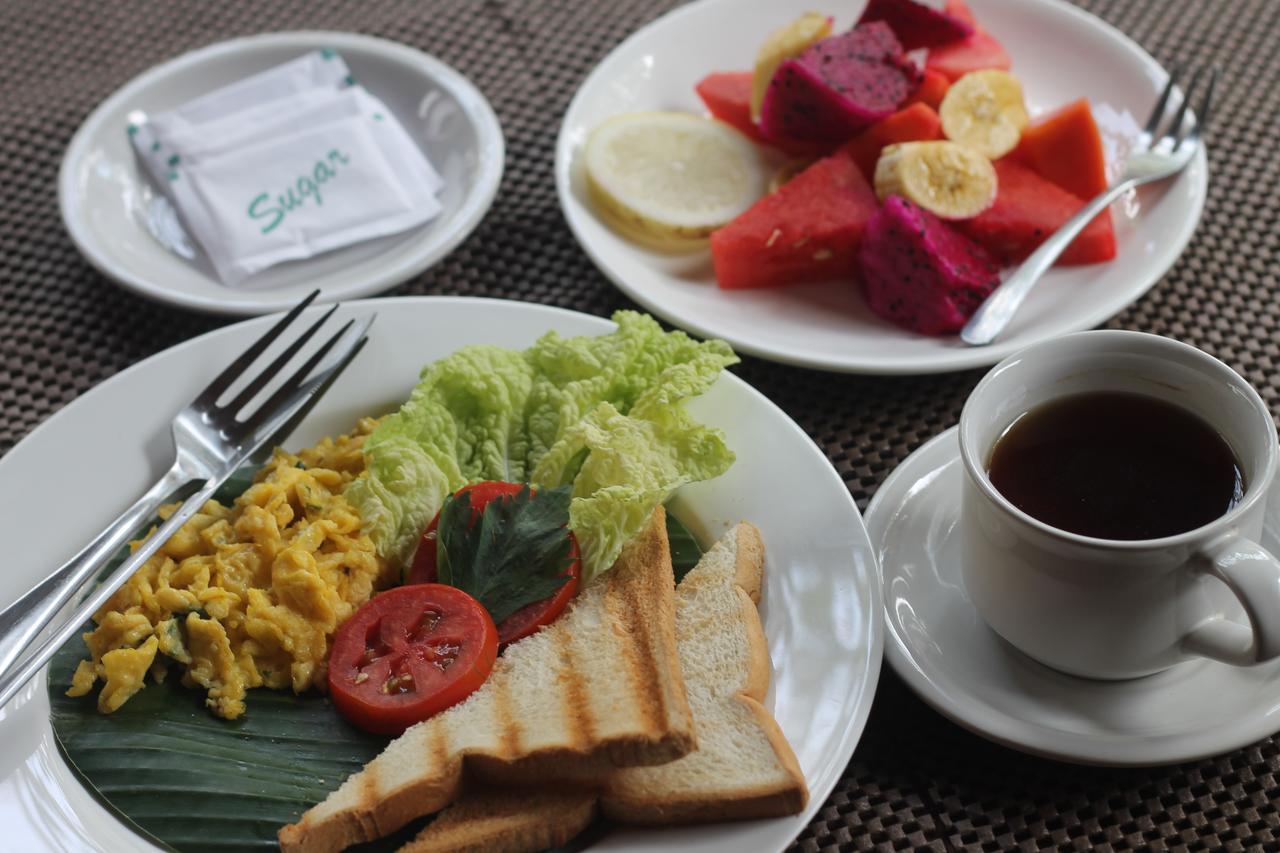 Dewi Putri House Hotel Ubud Exterior foto